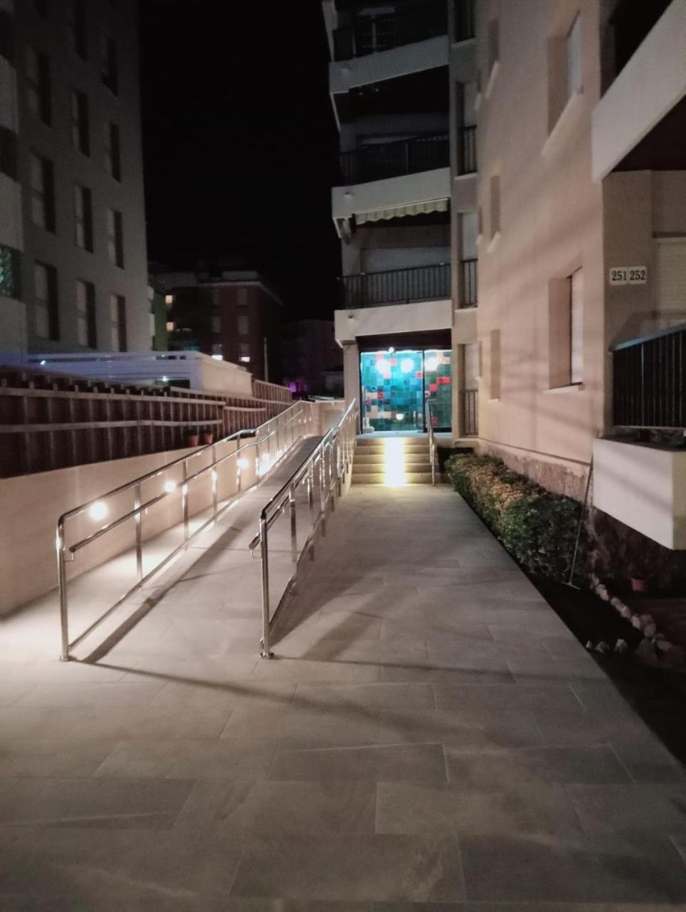 Ferienwohnung Espectaculares Vistas Al Mar En Segur De Calafell Exterior foto